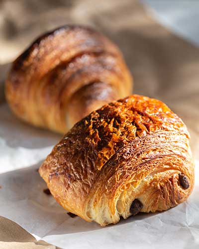 Puffies fresh bakery preparation in Greater Noida